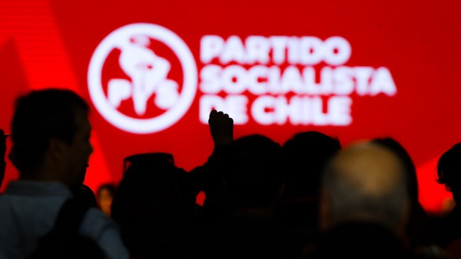  Figuras socialistas apoyan a Ismael Calderón para la alcaldía de Santiago  