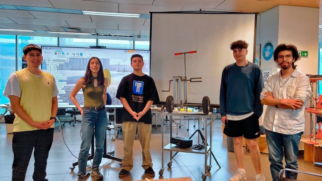 Universitarios desarrollan novedoso dispositivo para facilitar la labor de Bomberos