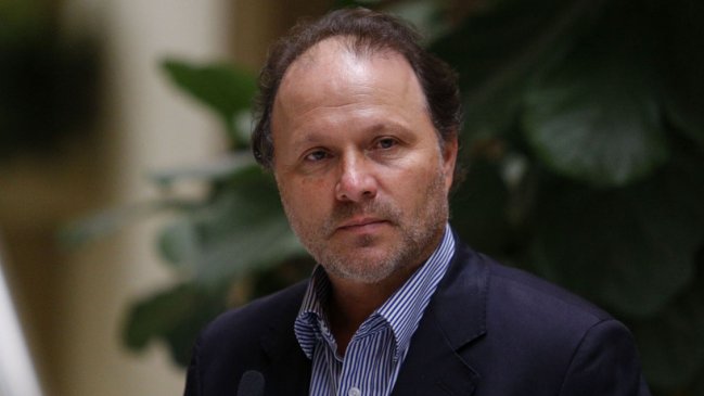 Municipales: Senador PS insta a un acuerdo 