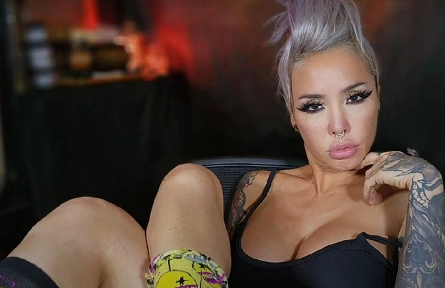 La modelo de Playboy, Masuimi Max, fue encontrada muerta en su casa a los 45 años Modelo de Playboy, Masuiim Max, fue encontrada muerta en su casa