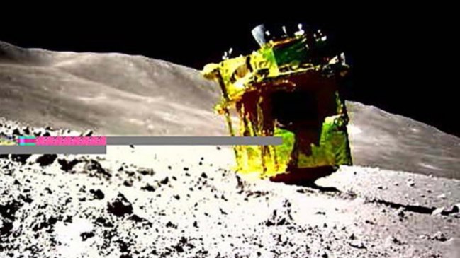   Nueve días después de llegar a la Luna, rover japonés recuperó la energía y comenzó a funcionar 