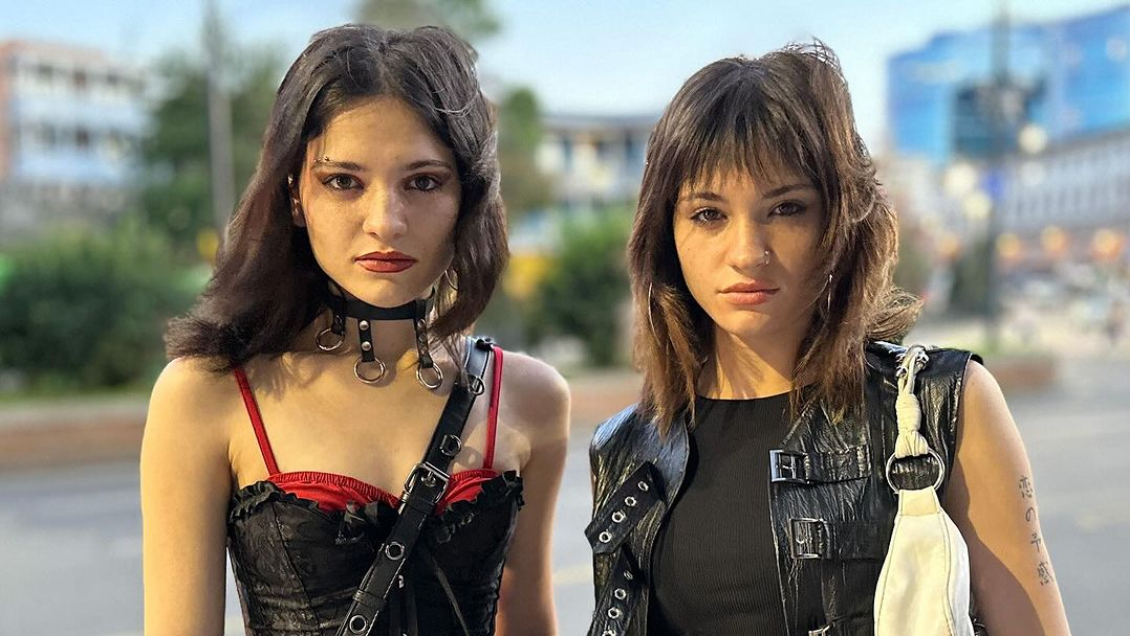 Gemelas vendidas al nacer se conocieron gracias a un video de TikTok