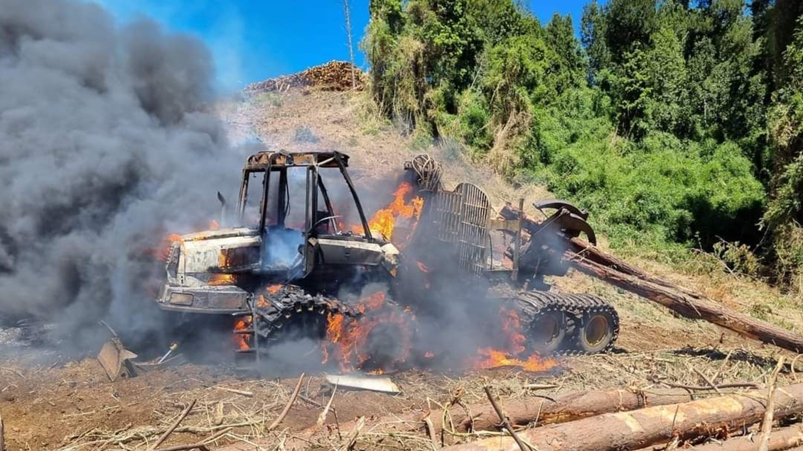 Ataque incendiario destruyó maquinaria en fundo de Teodoro Schmidt