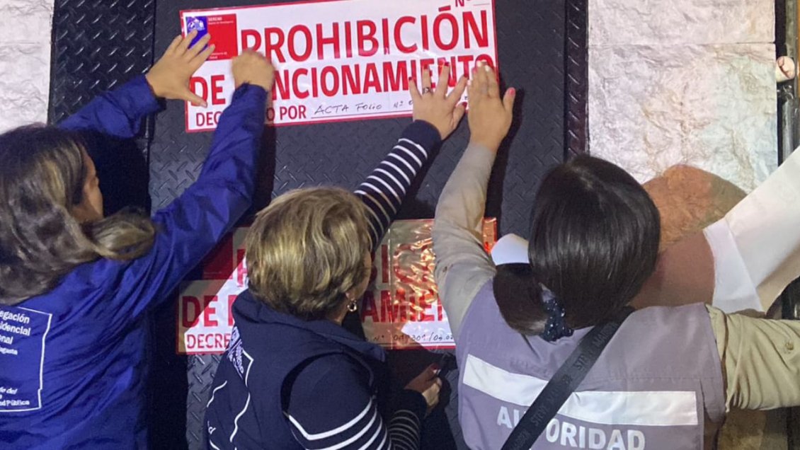 Operativo nocturno dejó detenidos y un local con prohibición de funcionamiento en Antofagasta