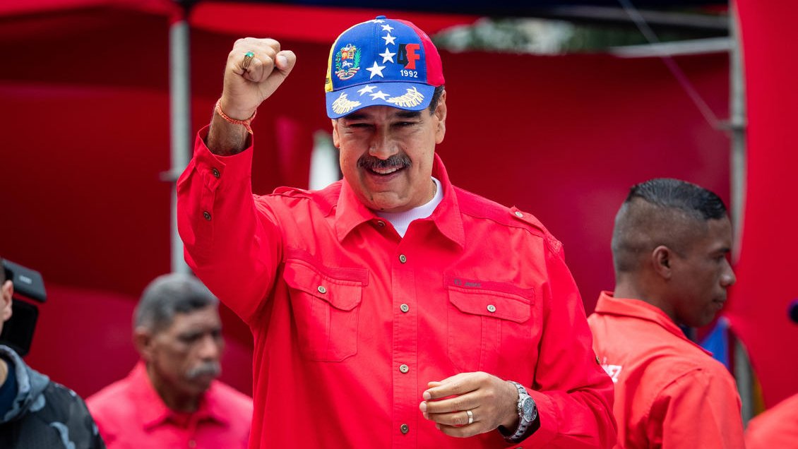 Nicolás Maduro ofrece ayuda a Chile por los incendios forestales
