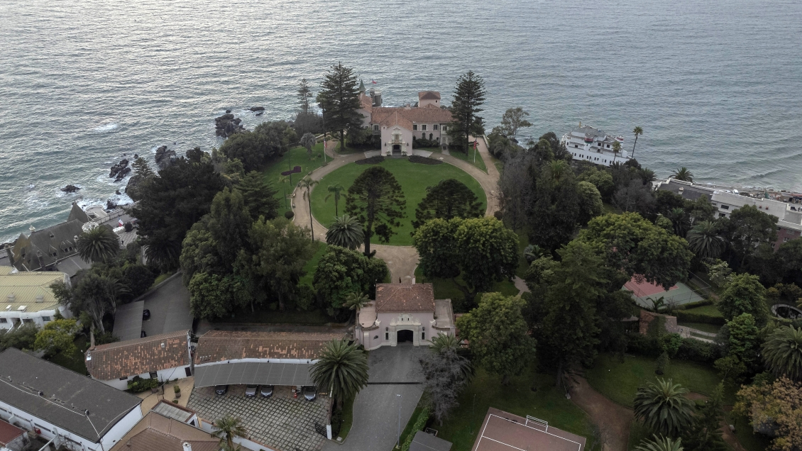 Cerro Castillo inició su funcionamiento como escuela abierta para afectados por incendios