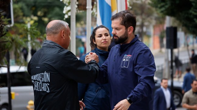 Presidente Boric anuncia más medidas para afectados por incendios: se suspenderá cobro del agua