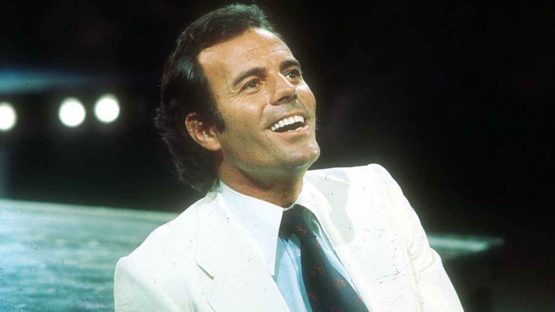 Netflix trabaja en una nueva serie sobre la vida de Julio Iglesias