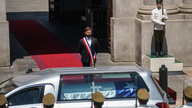 Una multitud y el Estado en pleno despidieron a Sebastián Piñera