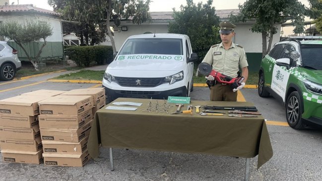El Bosque: Un delincuente detenido y una camioneta recuperada tras robo a una empresa