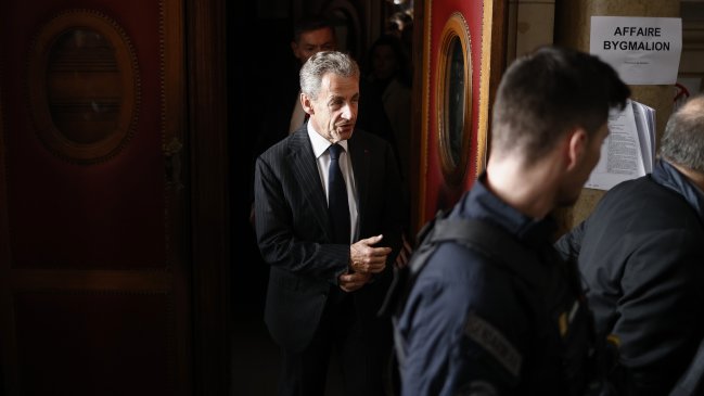  Justicia francesa confirmó condena a Sarkozy por financiación ilegal de su campaña  