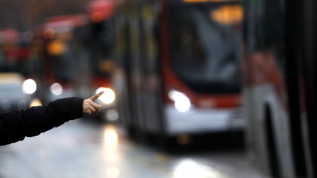 Posible paro de micros tensiona preparación del 