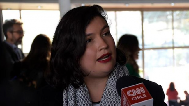 Alcaldesa de Villa Alemana criticó burocracia del Estado: 