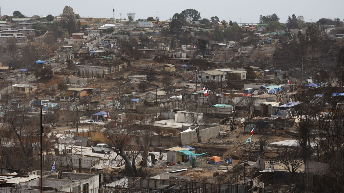 Ministro Grau cifra en al menos 297 las pymes afectadas por incendios en Valparaíso