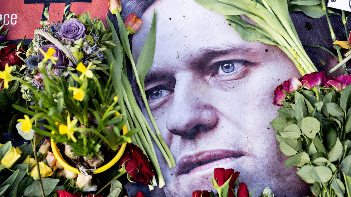 La madre de Navalni exige a Putin que le entregue el cuerpo de su hijo