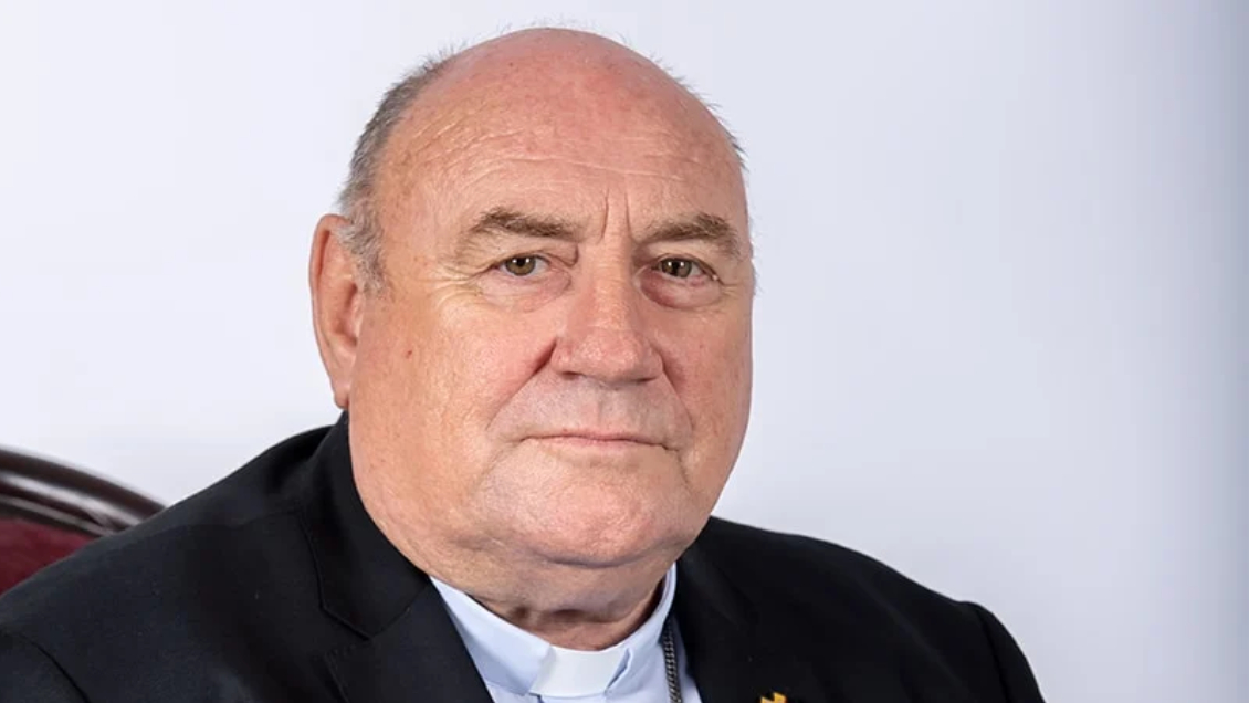 Exobispo australiano fue detenido por 19 delitos de abusos sexuales y pederastia