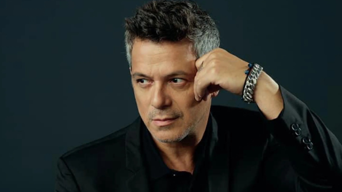 Alejandro Sanz se pone la capa por Chile: 