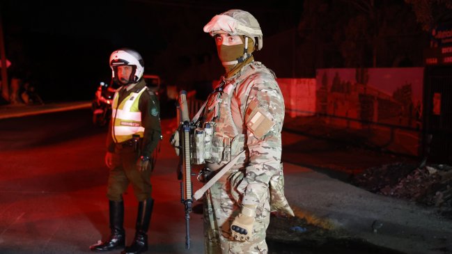 Toque de queda en comunas afectadas por incendios se extendió nuevamente