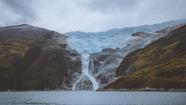 Detectan fuga natural de petróleo crudo en el estrecho de Magallanes