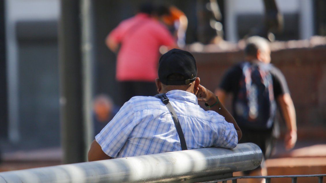 Economista David Bravo criticó 