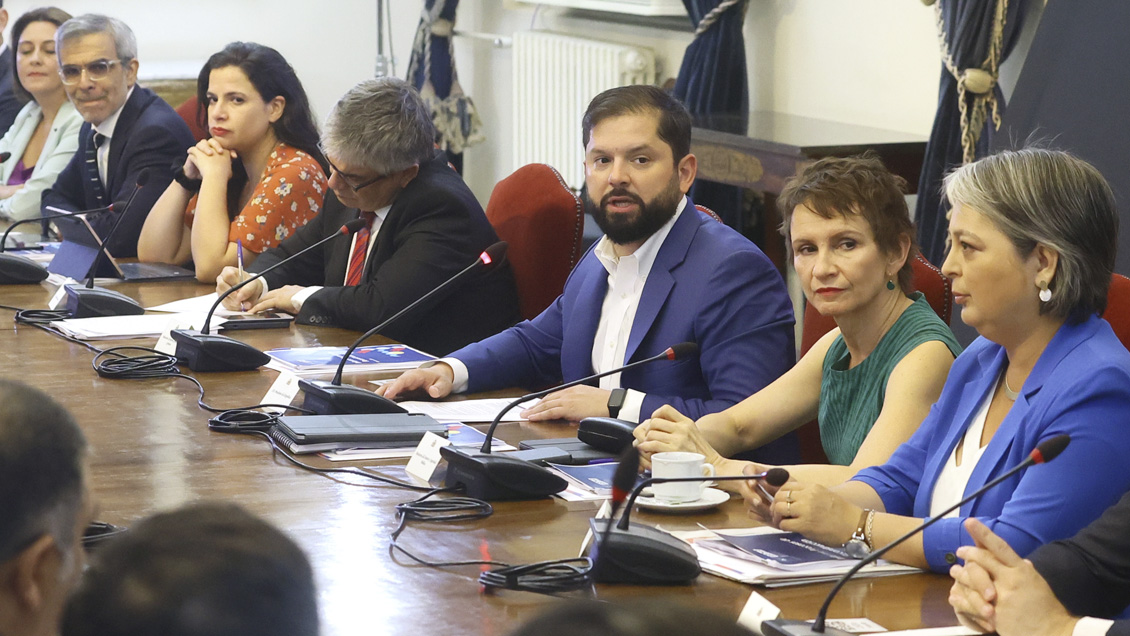 Boric al Gabinete: Los dos años que quedan no son para hacer promesas, son para cumplirlas