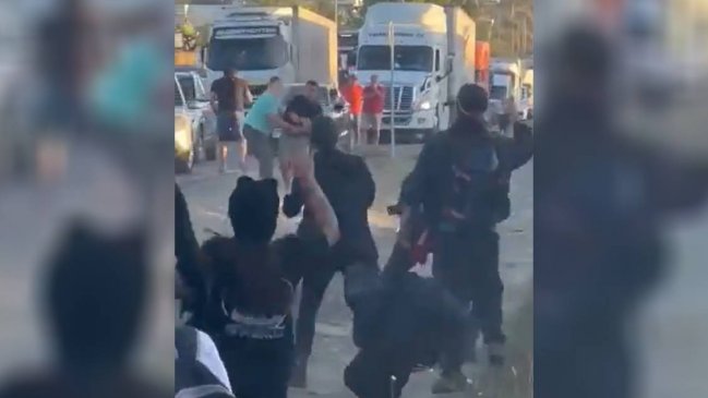 Manifestantes obstaculizaron la Ruta 68 hacia Valparaíso