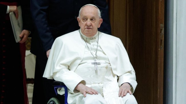 El papa dice que tiene bronquitis