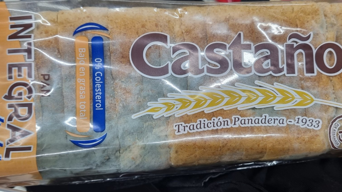 Sernac ofició a Líder tras denuncias de pan envasado con hongos