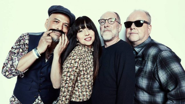 Pixies confirma salida de su bajista Paz Lenchantin