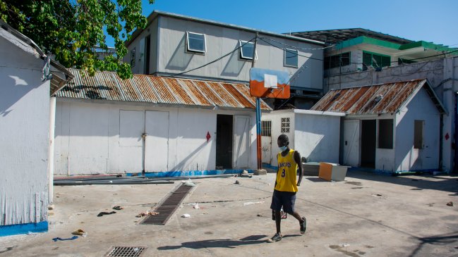  Puerto Príncipe, paralizada tras los ataques de bandas armadas a cárcel  