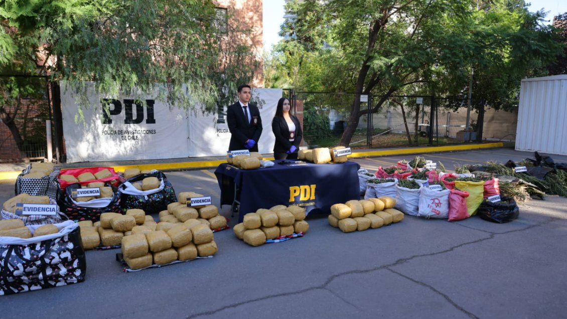PDI incautó 350 kilos de droga en operativos en Puente Alto y Ovalle
