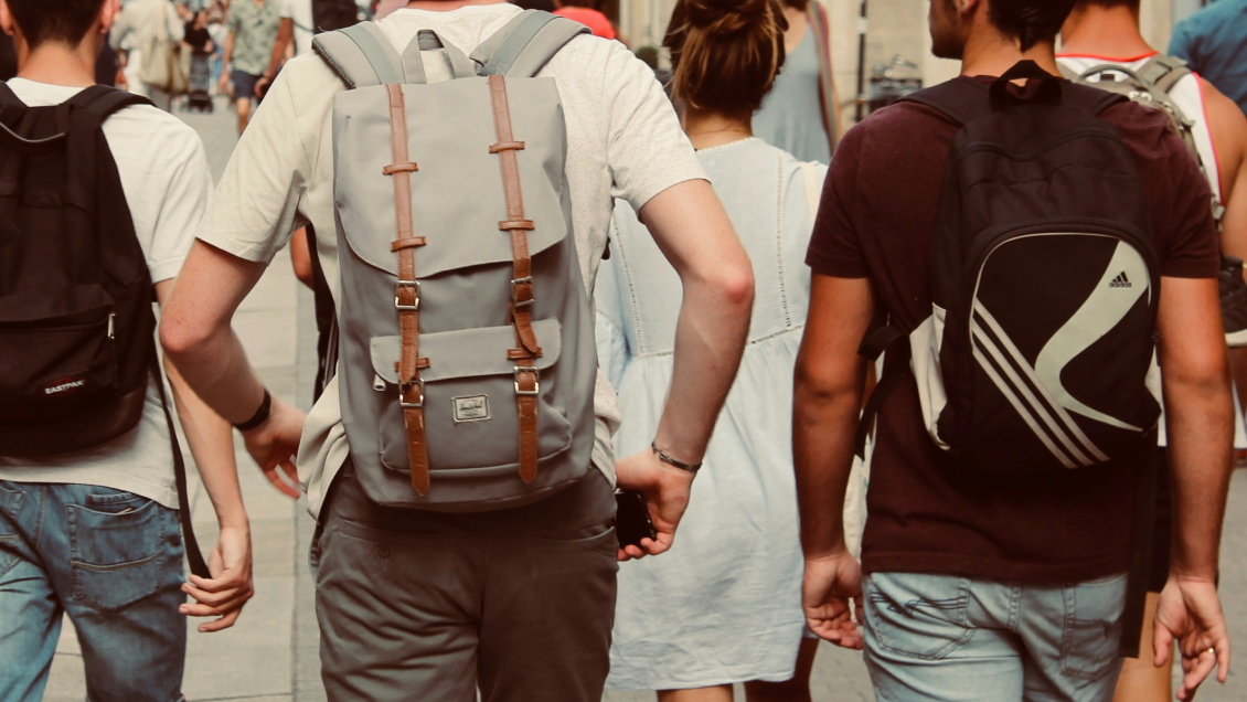 Ecuador: Adolescente chileno es imputado por violación a compañeras en gira de estudios