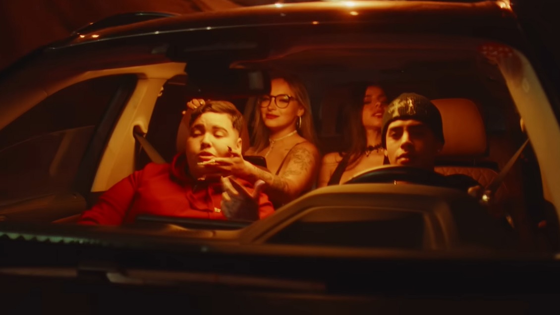 Gata only de Floyymenor con Cris MJ