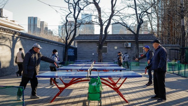 China establece estándares nacionales para cuidadores a largo plazo ante envejecimiento