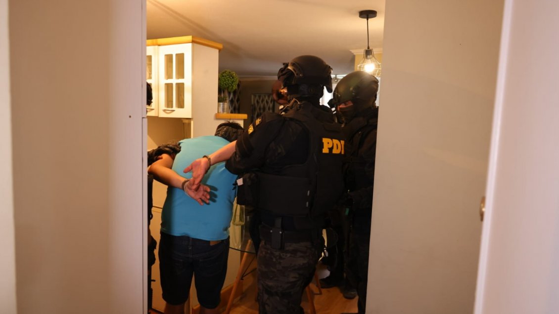 PDI detuvo a imputado de asesinar a cabo Galindo: Llevaba cinco años prófugo