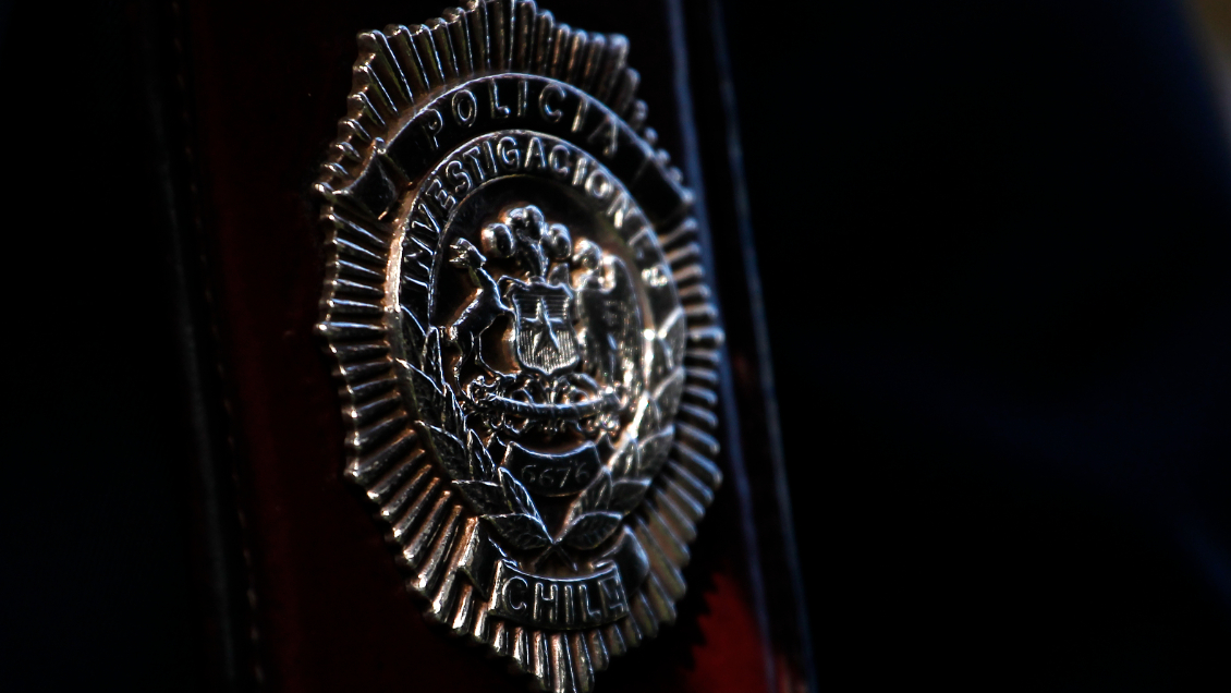 PDI desvinculó a dos detectives investigados por cohecho y lavado de activos