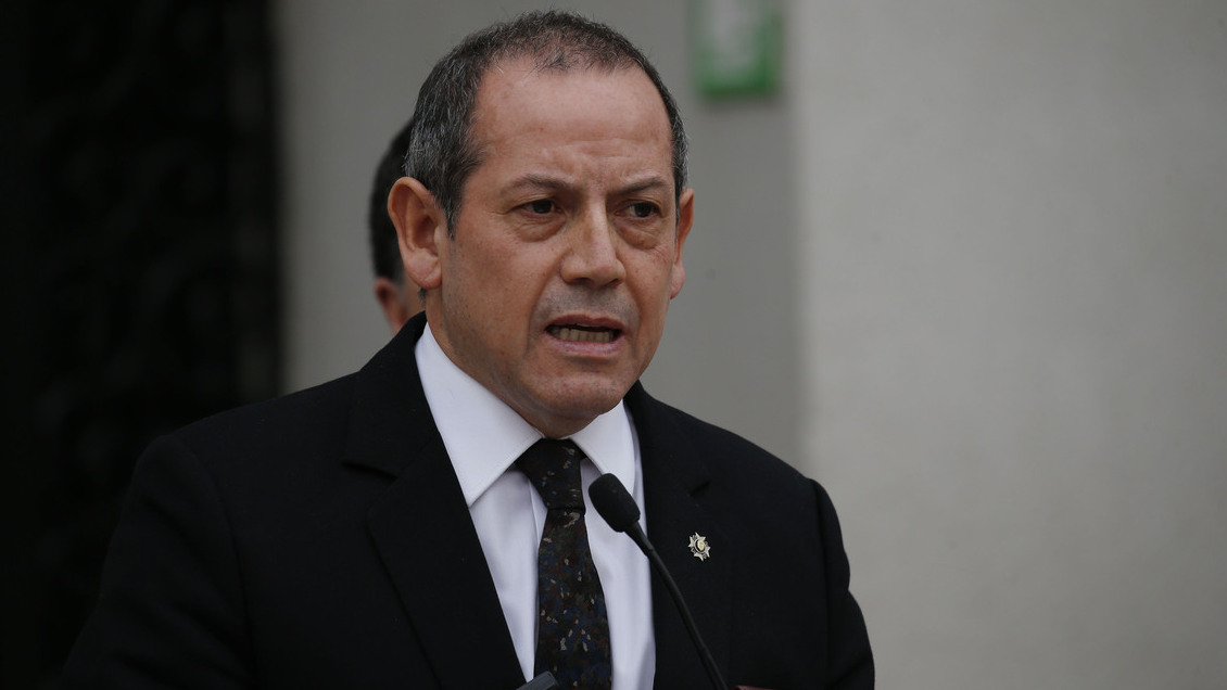 Senador Flores: El Gobierno titubeó con el director de la PDI y se le adelantó el CDE