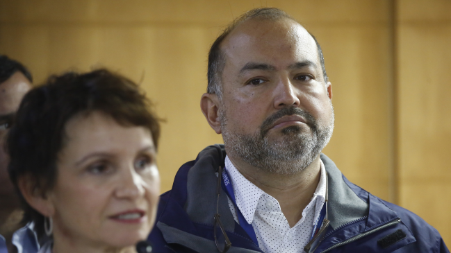  Oficialismo apoya cambio en Senapred y oposición acusa blindaje a Ripamonti  