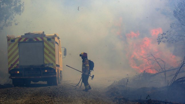  Biobío: Trabajadores de empresa eléctrica fueron formalizados por incendios de 2023  
