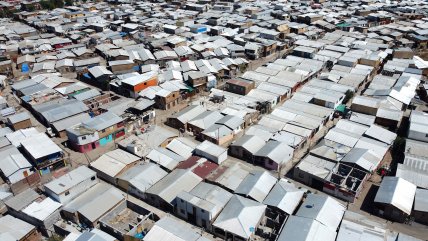   Gobierno busca transformar en barrios a 369 campamentos del país 