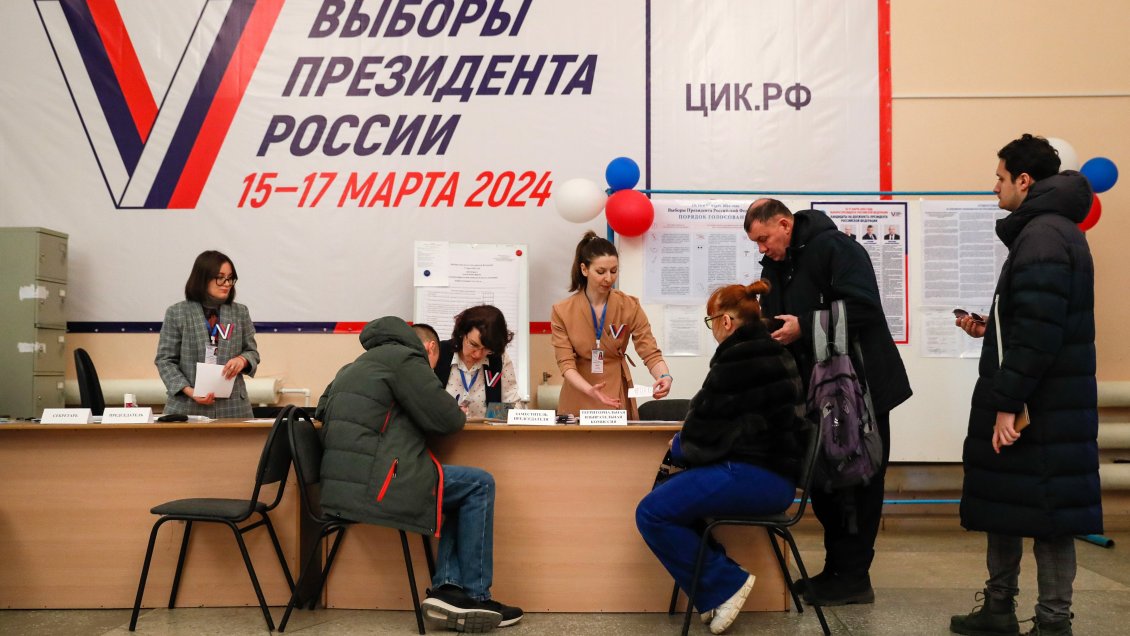 Mujer fue detenida por escribir 