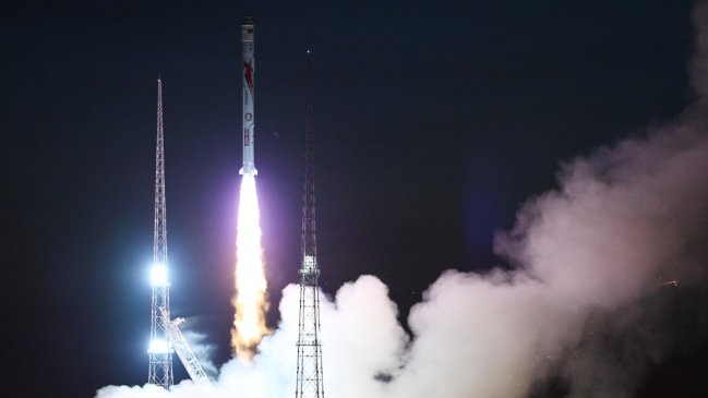 China lanza satélites para monitorear ambientes atmosférico y espacial