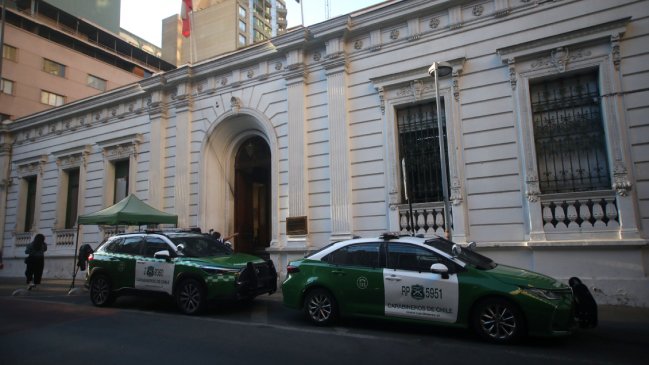   Investigan supuesto extravío de 400.000 pesos en la Primera Comisaría de Santiago 