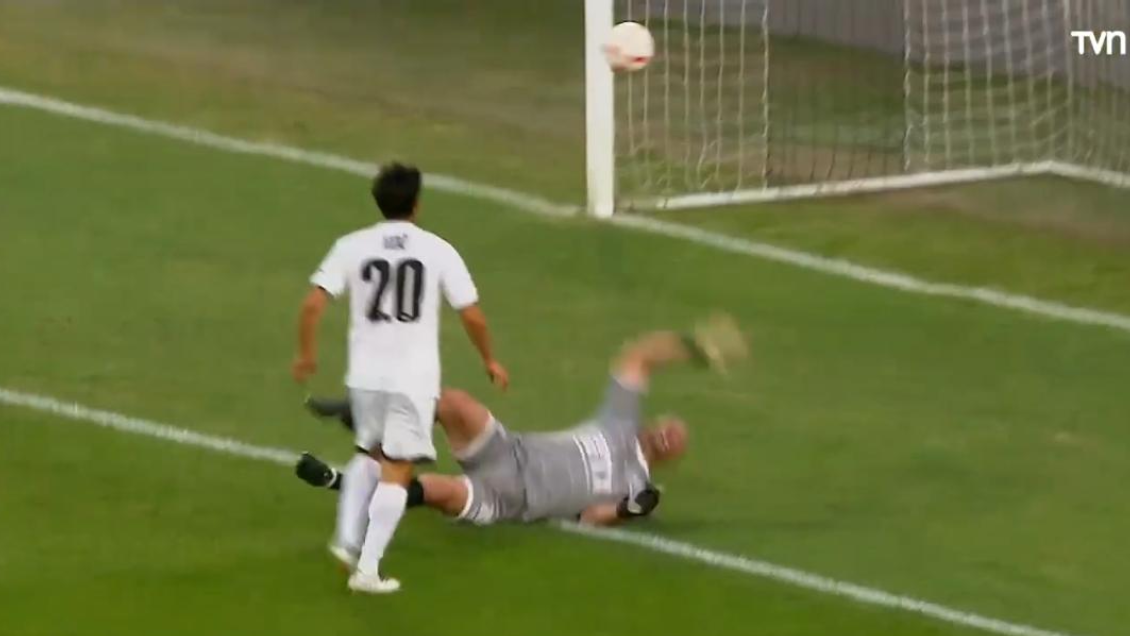 [Video] Matías Fernández marcó un golazo en la despedida de Valdés