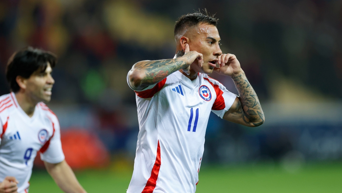 Eduardo Vargas entró en la órbita de Santos FC