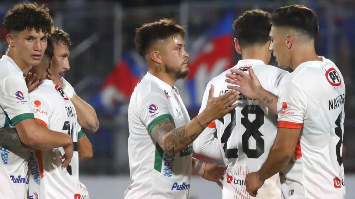 Cobresal recibe a Palestino en busca de su primer triunfo en el Campeonato