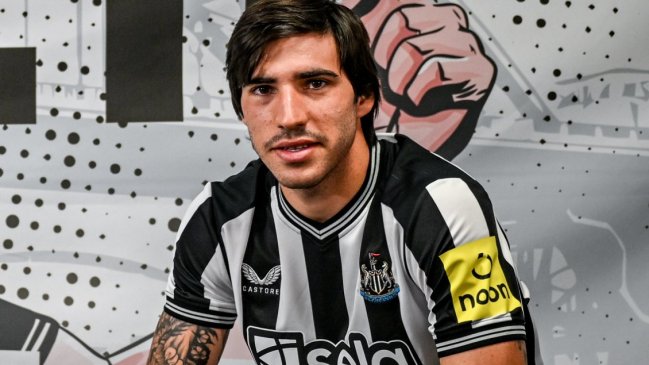 Tonali fue acusado en Inglaterra de violar reglas sobre apuestas en 50 oportunidades