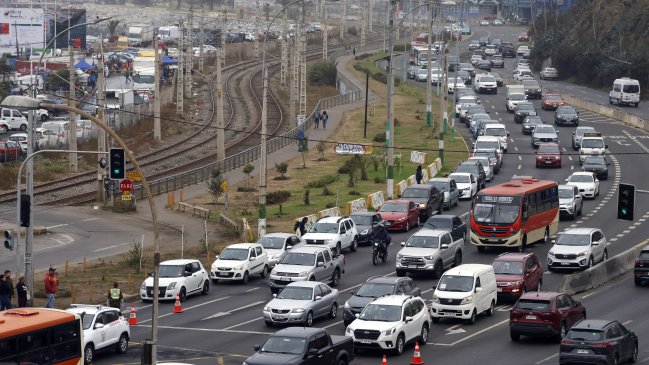   Alrededor de 300 mil vehículos se espera que lleguen a Valparaíso por Semana Santa 