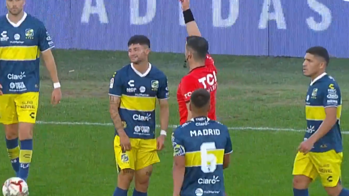 [VIDEO] Cristian Riquelme fue el tercer expulsado en el Colo Colo-Everton