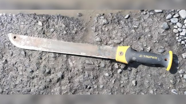 Hombre atacó a su hermano con un machete y le cortó un dedo